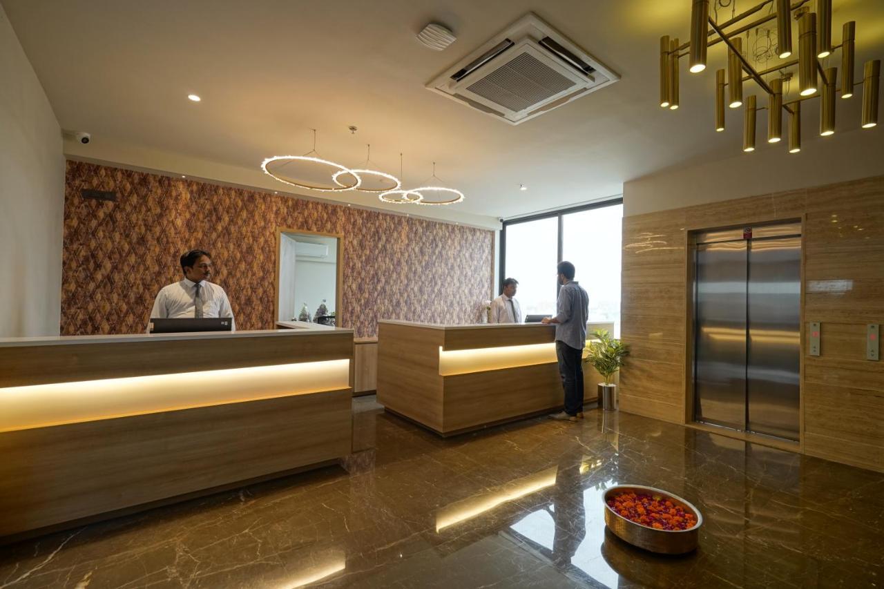The Galleria Hotel Rajkot Exterior foto